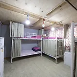 Hongdae Lazy Fox Hostel In Seoul