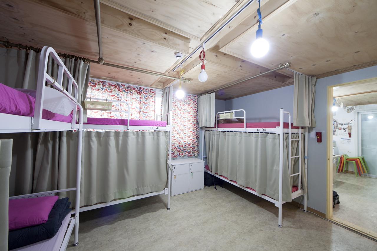Hongdae Lazy Fox In Hostel *