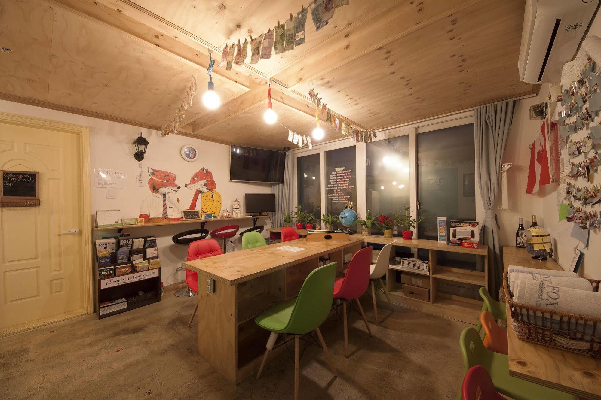 Hostel Hongdae Lazy Fox In